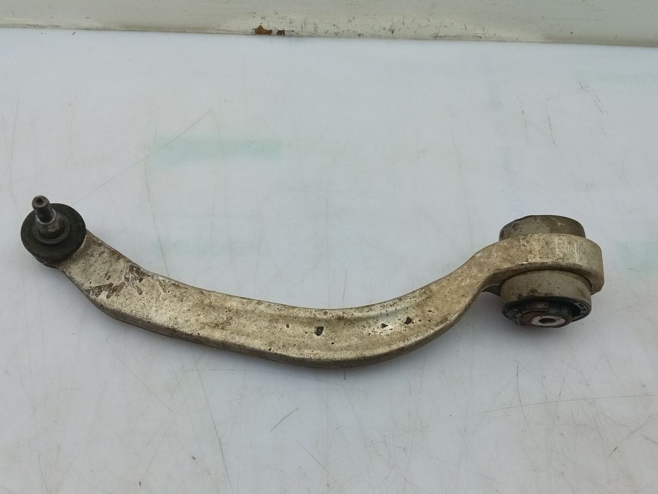 Braço de suspensão frente direito AUDI A4 Avant (8E5, B6)