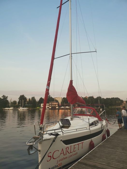 Jacht antila 30 zabudowana przez yacht Hornet jeziorak Iława Port 110