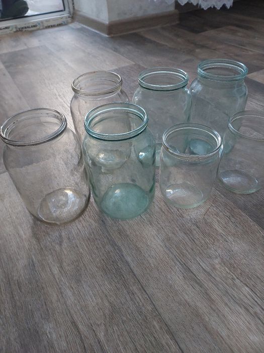 Банки 1 літр та 0.5