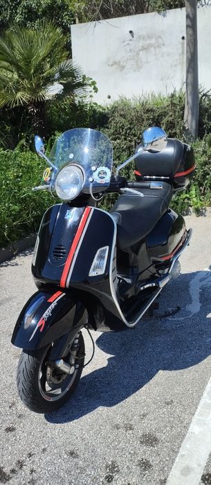 Vespa Granturismo 200