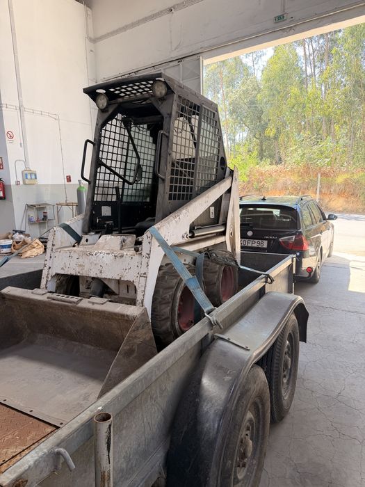 SERVIÇOS DE BOBCAT COMPACTA – 1,10 m DE LARGURA