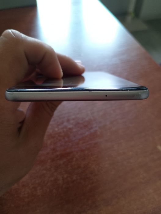 Телефон мейзу 6про