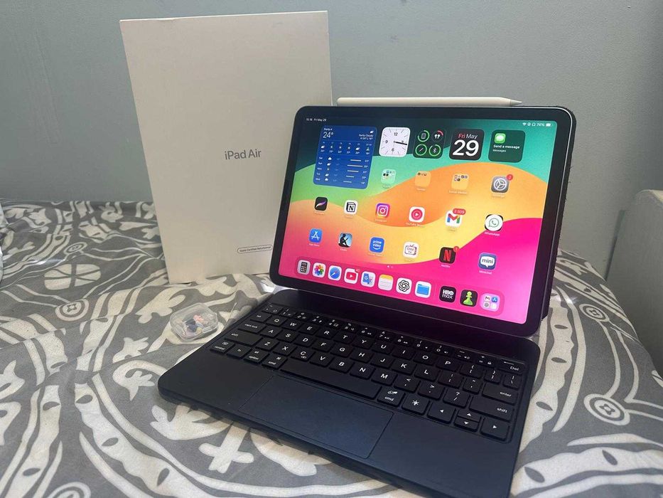 iPad Air 4, 64 GB, com Apple Pencil 2 e Capa com Teclado