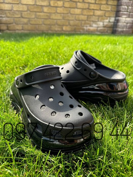 Crocs Classic Mega Crush Крокси  Crocs Classic Mega Crush На Платформі