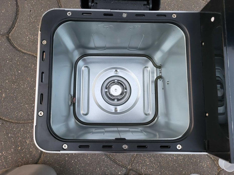 Wypiekacz do chleba GASTROBACK 42823 mocny 500w 18 programów