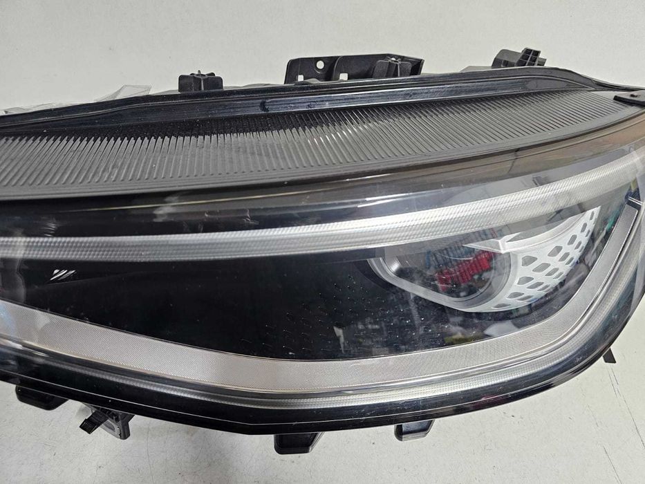 Ótica esquerda VW ID 4 (23/+) Full-Led
