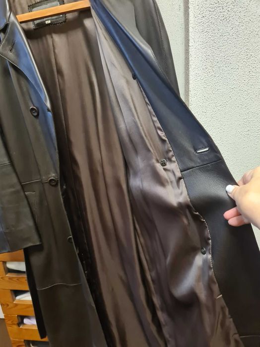 Casaco comprido em pele genuína