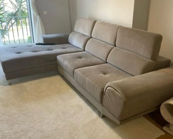 Sofá em ótimo estado castanho claro