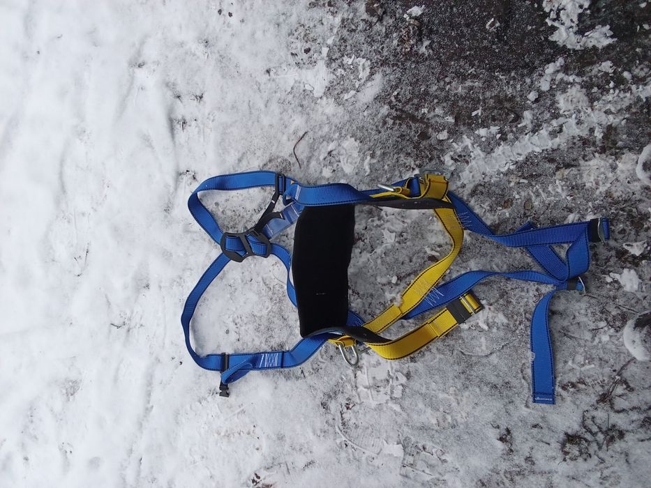 Продам               Ремни новие монтажние