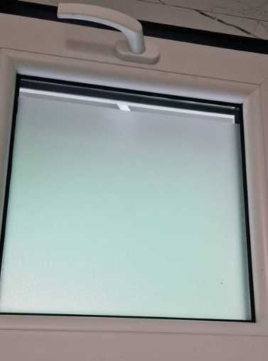 Folia na okno mleczna okleina statyczna 30x60