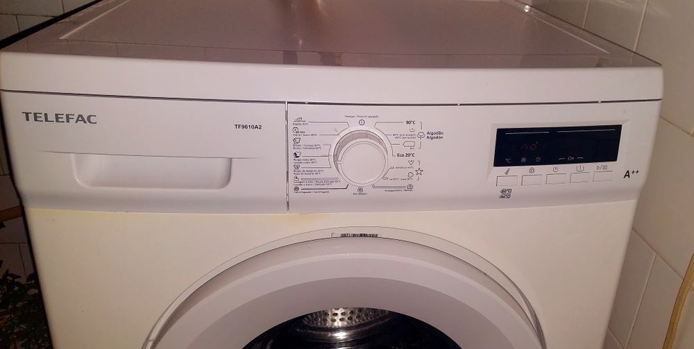Máquina de lavar roupa
