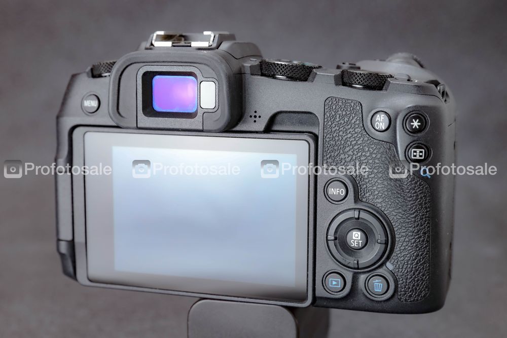 Фотоапарат Canon EOS RP