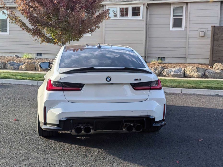 BMW M3      2021