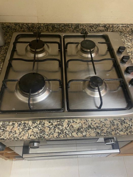 Moveis de Cozinha + Placa de fogao de encastre
