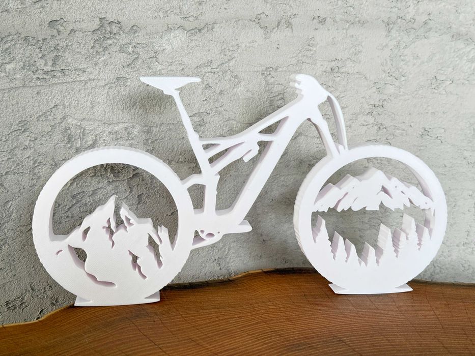 Ozdoba na biurko, półkę rower MTB w klimacie górskim-Druk3D, biały