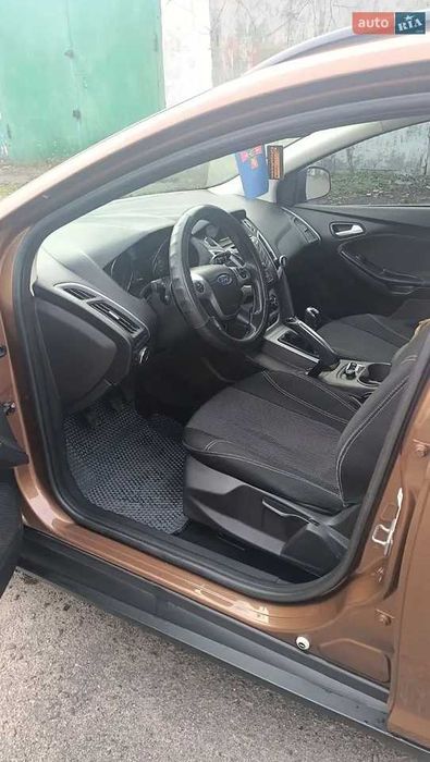 Ford Focus 2013 VIN WF0LXXGCBLDR03870 фото оголошення 9 з 17