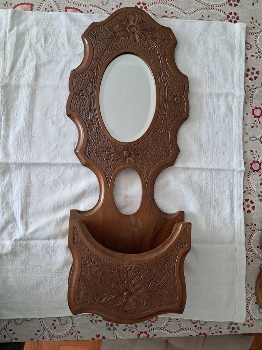 Raro e único conjunto 3 peça sem Arte Nova, madeira esculpida /espelho