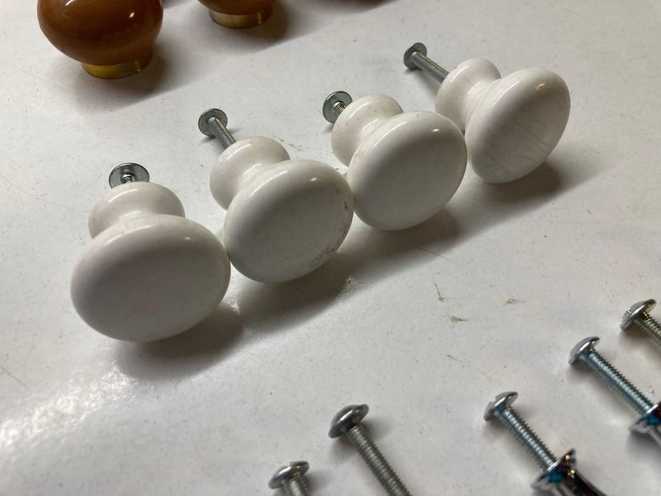 Puxadores para Portas e Janelas.