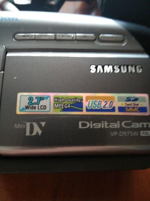 Продам видеокамеру Самсунг и пленочную фотокамеру Canon 35мм