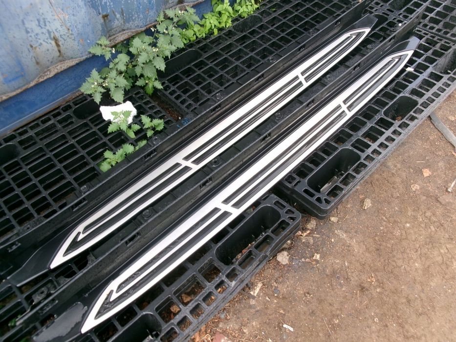 toyota highlander progi stopnie listwy