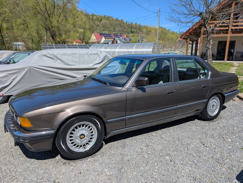 BMW E32 735i wolna od korozji