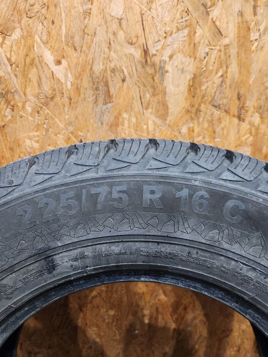 225/75r16c Semperit para zima 5,5mm  23r