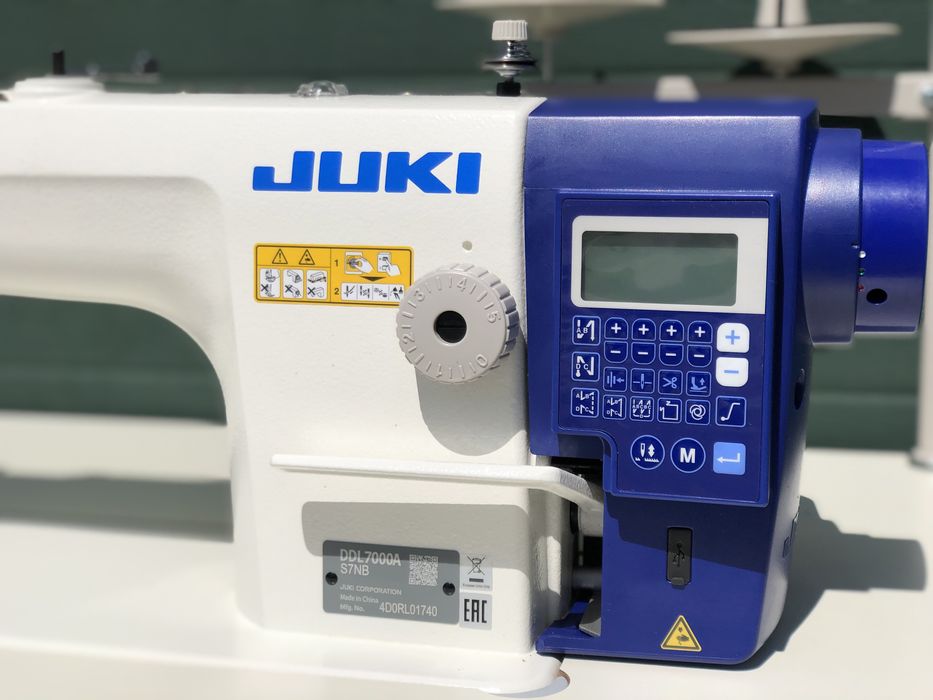 Máquina de costura industrial JUKI DDL-7000
