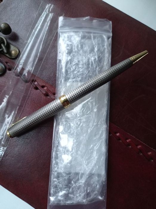 Шариковая ручка Паркер Sonnet Ciselle Gray