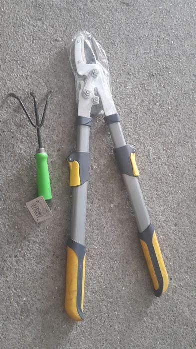 Tesoura de cortar arbusto nova