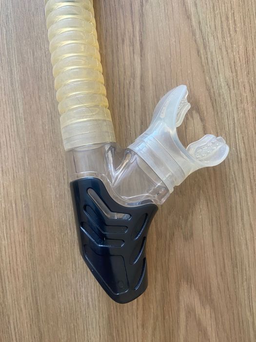 Трубка для ныряния и дайвинга