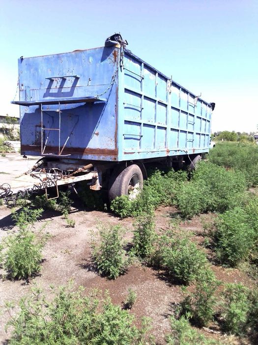 Продам причіп бортовий Robur