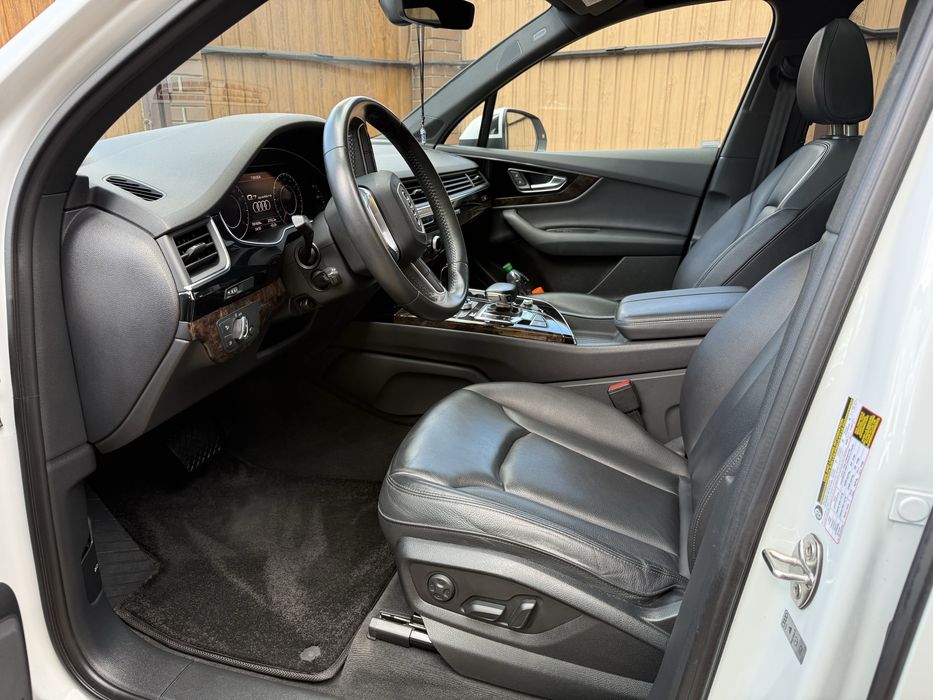 Audi Q7 2019 VIN WA1LABF72KD034604 фото оголошення 14 з 19