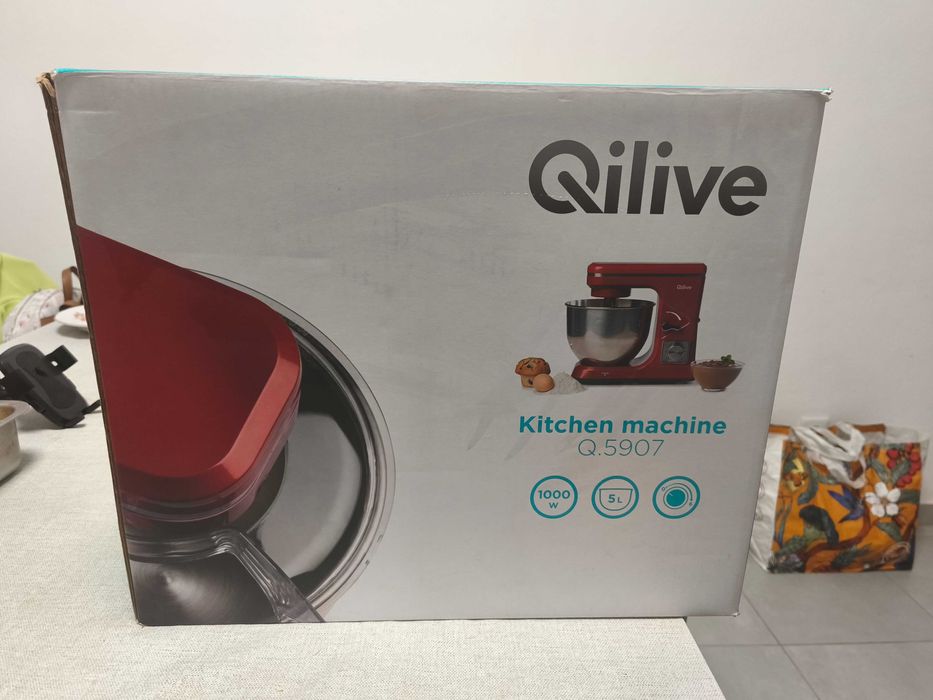 Batedeira eléctrica 5L vermelha