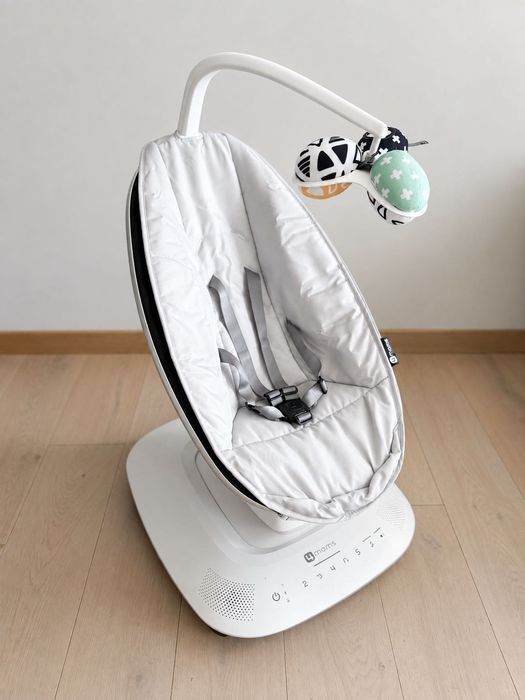 Заколисуючий центр 4Moms MamaRoo 5.0