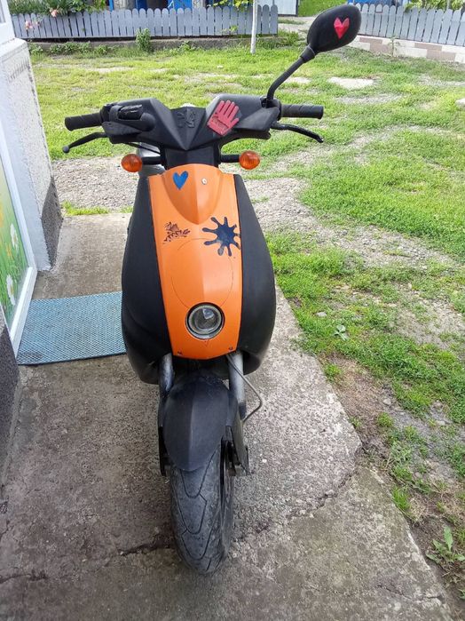 продам мопед  пежо
