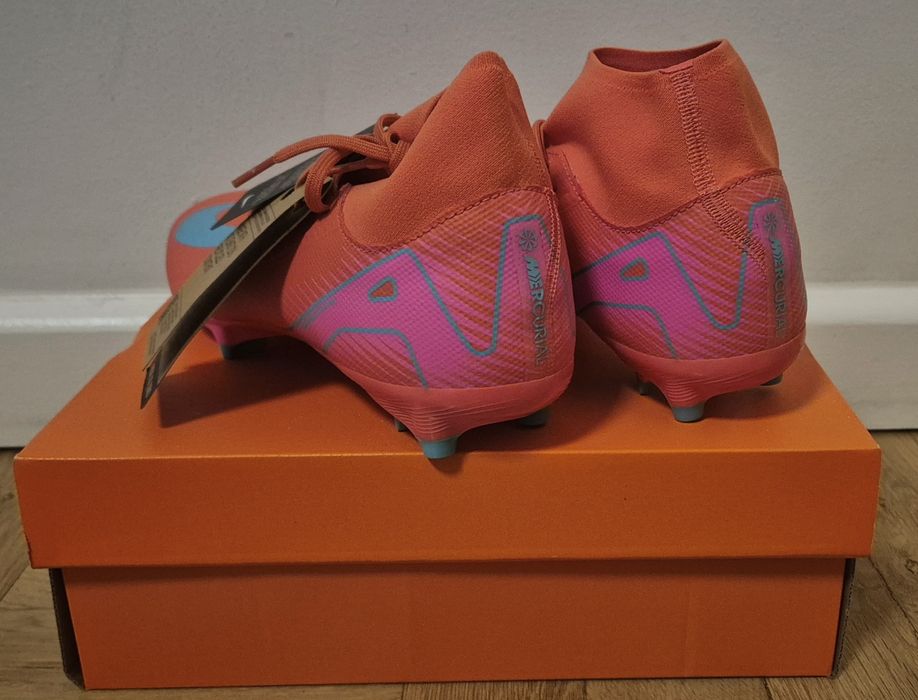 Korki Nike mercurial superfly academy 10 Fg/Mg FQ1456
Nowe, z