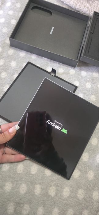 Samsung Galaxy Z fold 7 256gb