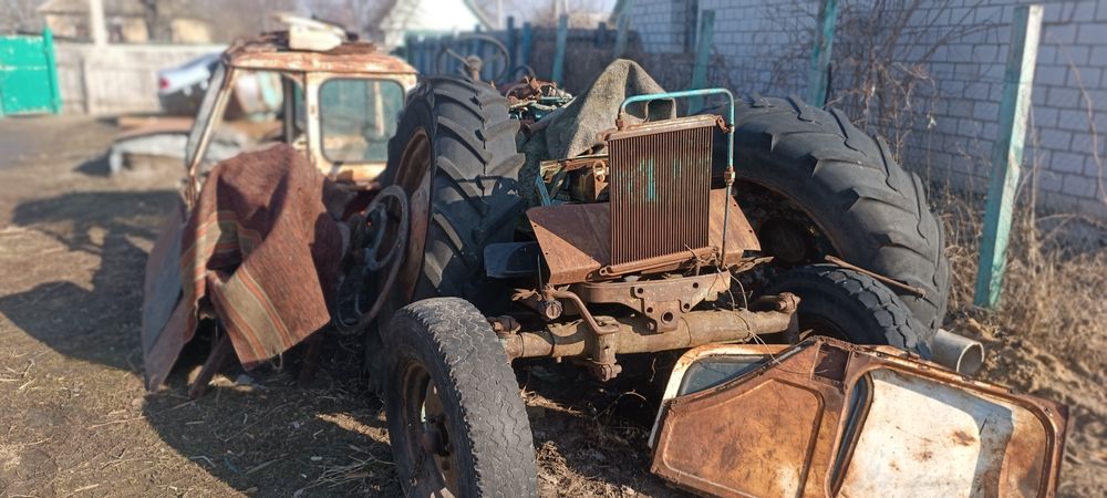 ЮМЗ в розібраному стані