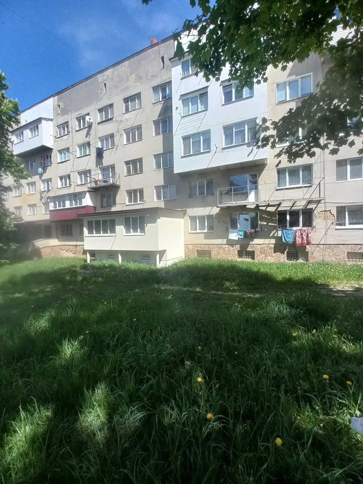 Продам срочно! Кімнату в гуртожитку з окремим душом і туалетом