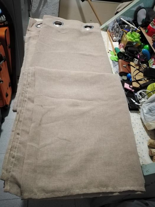 Vendo 3 cortinados novos bom estado