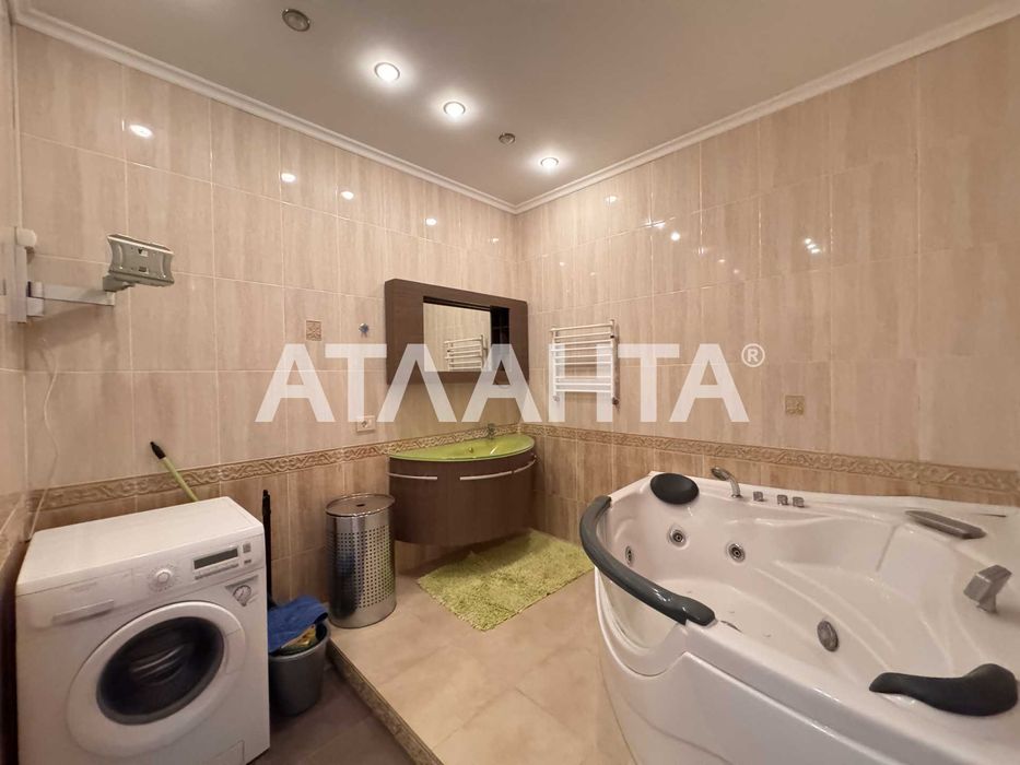 Квартира з дорогим ремонтом в  ЖК «Чудо-Город» 90 м²