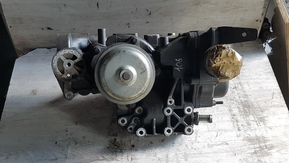 pompa wody bez sprzęgła plus obudowa daf xf 106 euro 6 mx 13 460 , 510 km