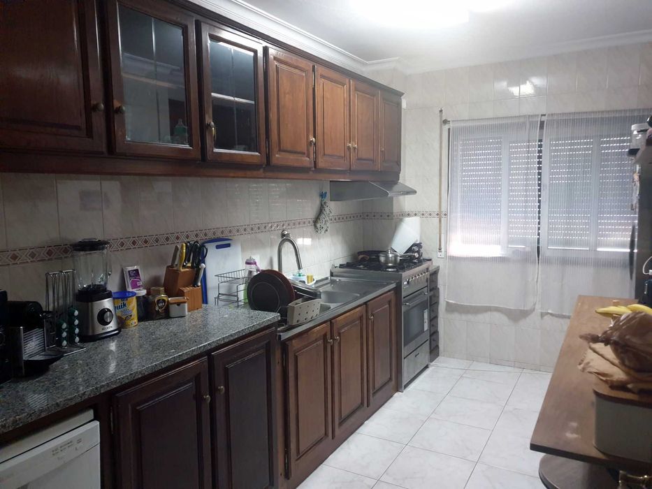 Quarto com varanda e TV