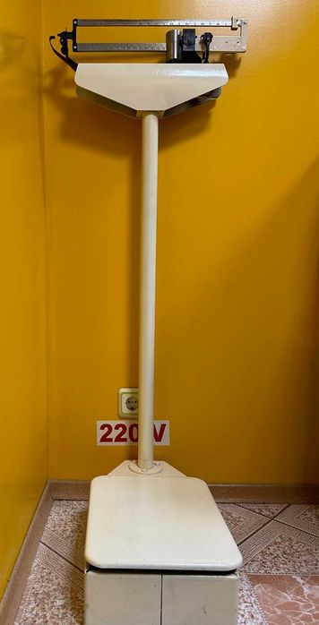 Ваги до 160 кг. Для медичних установ, шкіл, амбулаторій, дитсадків