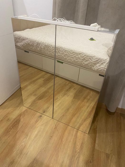 Espelho IKEA com arrumos Casa de Banho
