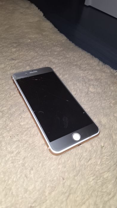 Iphone 8 plus różowy
