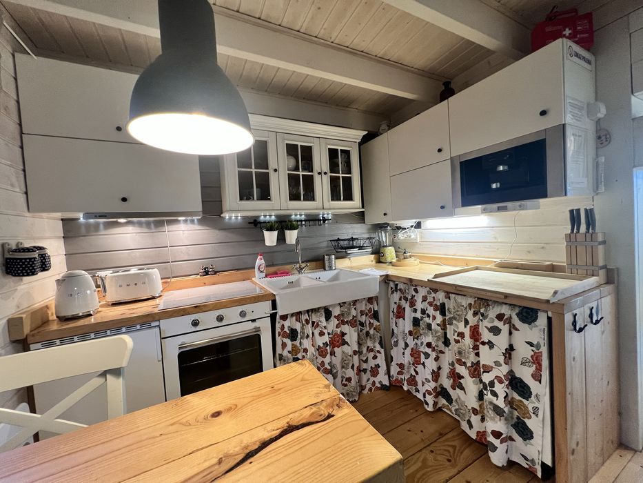 Domek Sasino „Mojo Miodno Checz”