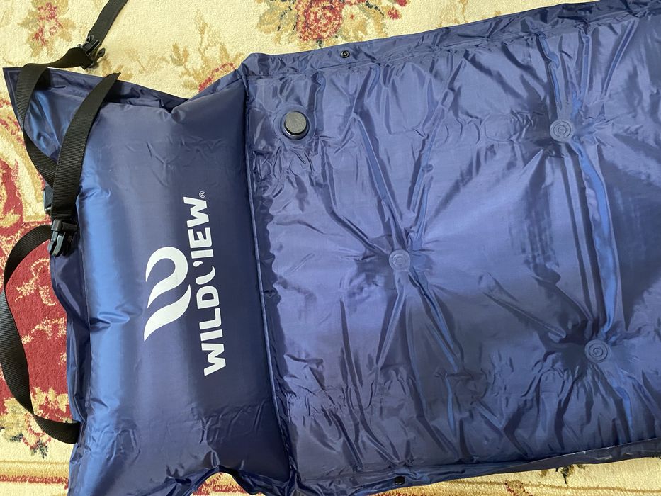 Самонадувний килим Wildview Америка