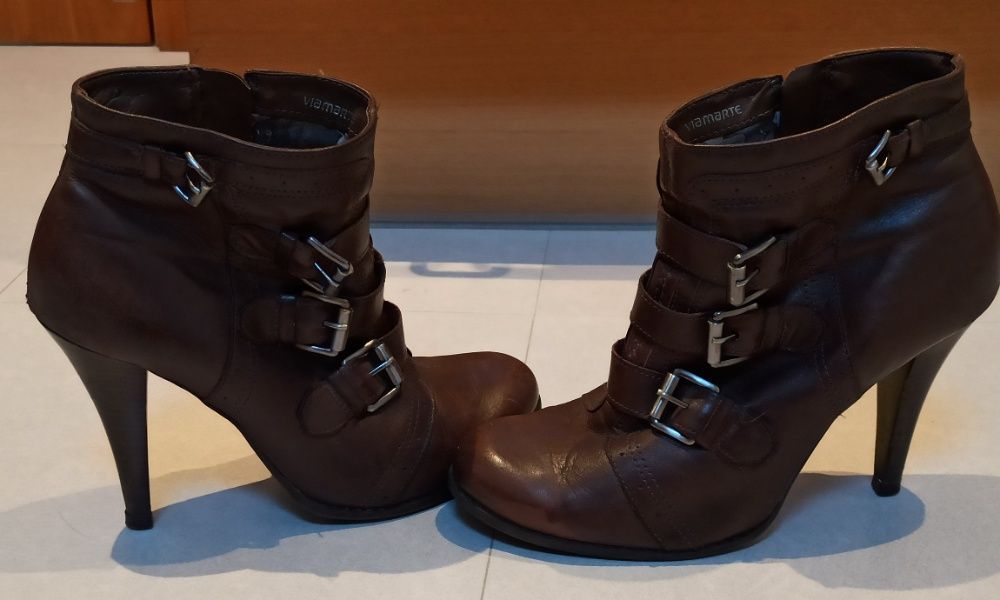 2 Botas por 13€ - Numeração 40 e 41