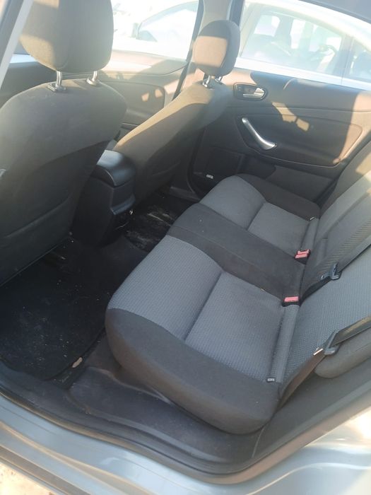 Ford mondeo conservado